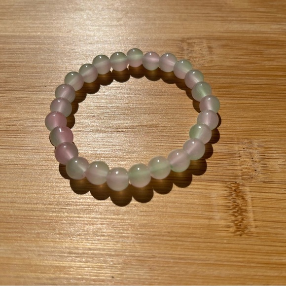 Pastel Pink and Shaded Green Bohemian Style 8mm Beaded Unisex Bracelet - Picture 6 of 8